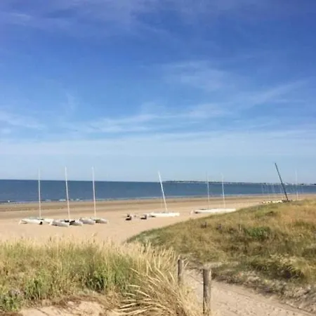 Dune Side House, Close Beach And Center