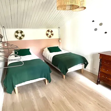 Dune Side House, Close Beach And Center *